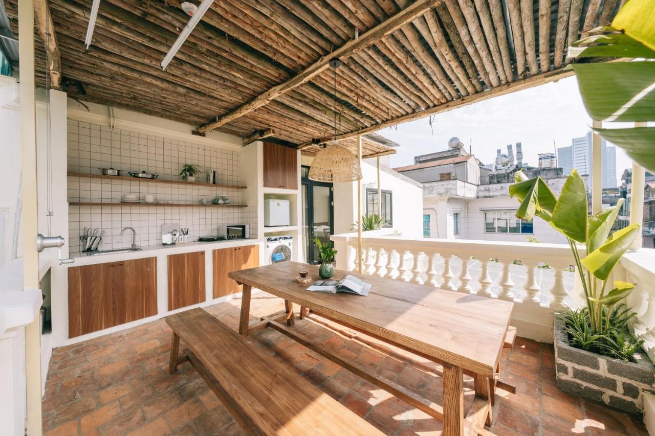 Nyna House - Rooftop Garden - Egg Coffee Class Hanoi